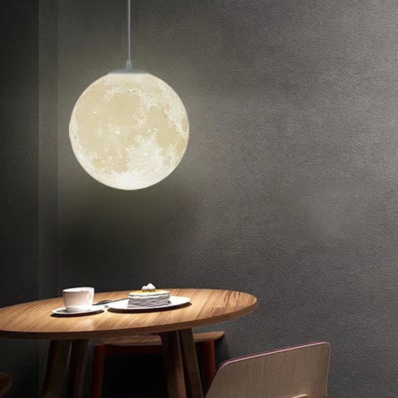プラスチック製の月の形をしたペンダントランプ,モダンでクリエ - Hanging Moon Lamp のレビューと価格